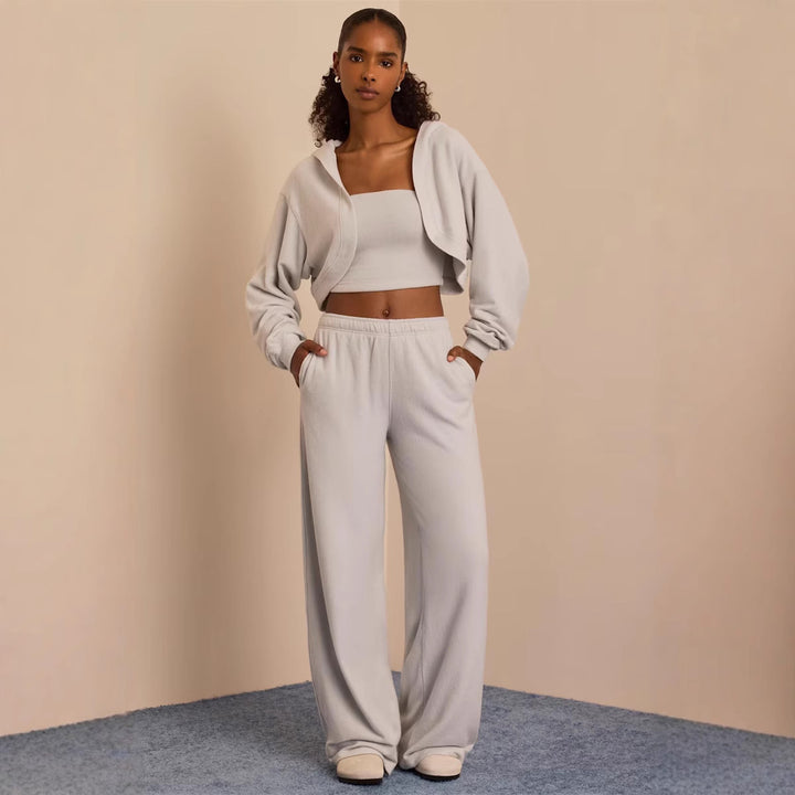 Kvinders afslappede lounge sæt med cropped top og brede benbukser Skovae