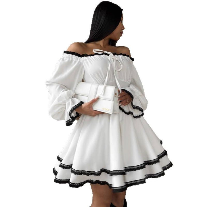 Dame Off-Shoulder Minikjole med Volantdetaljer og elegant Kant Stilla