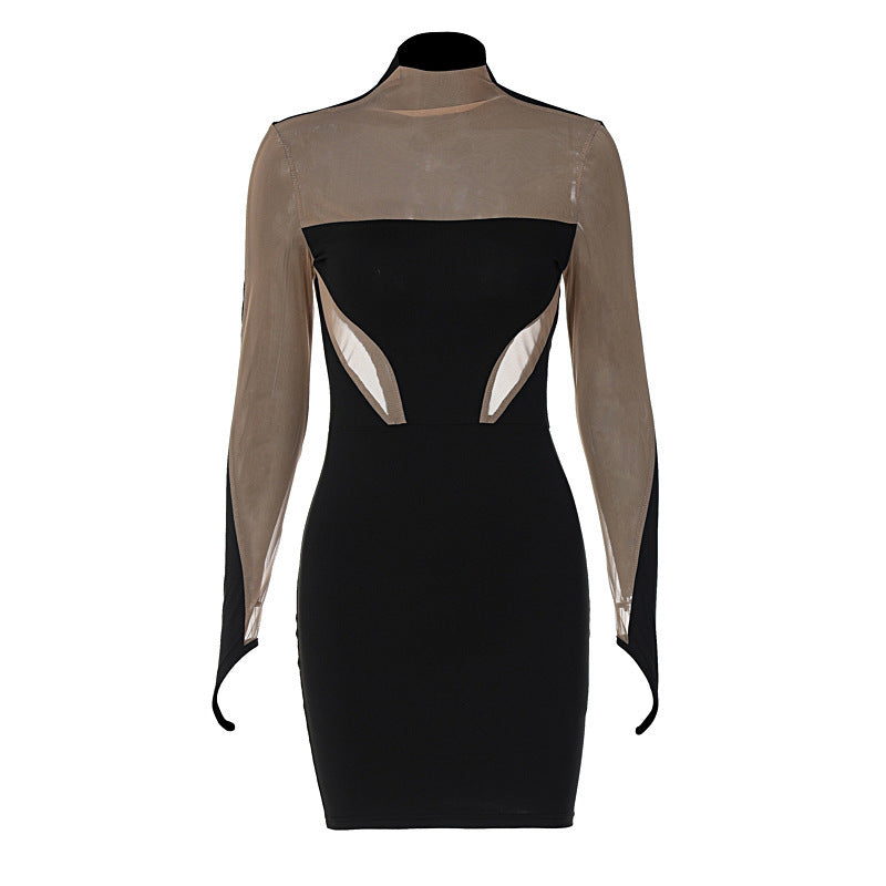 Dame Mini-kjole med dyb udskæring og elegant cut-out-design Stilla