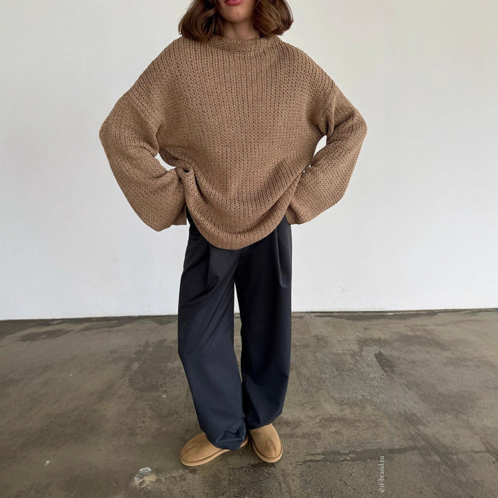 Kvinders chunky strikket sweater med en løs pasform og høje ærmer Stilla
