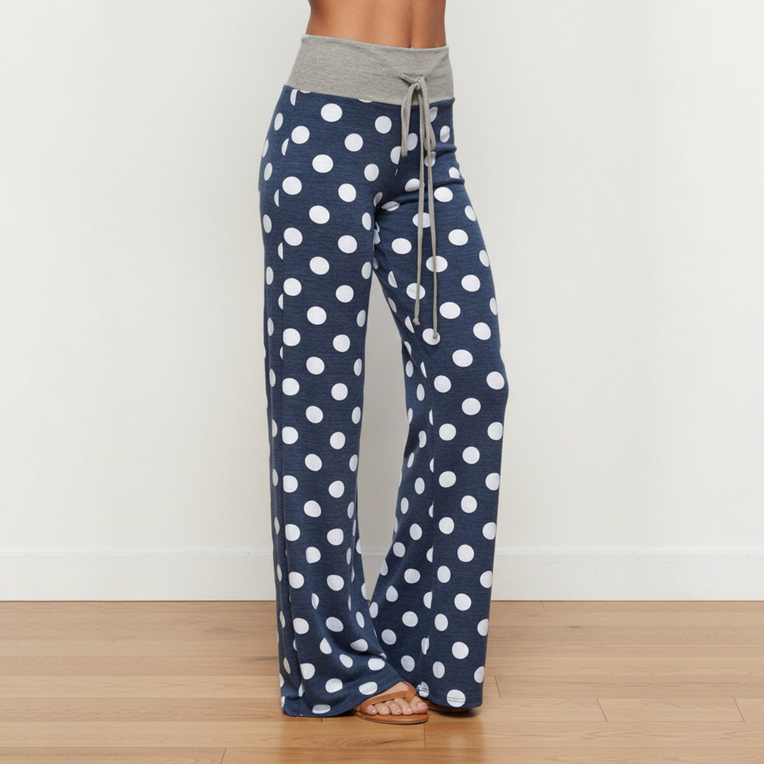 Dame fritidsbukser med løs pasform og farverigt polka dot design Skovae