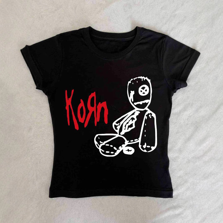Dame T-shirt med kreativt grafisk design og afslappet snit Skovae