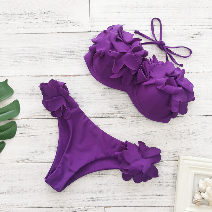 Dame bikini-sæt med blomsterdesign og voluminøse applikationer Stilla