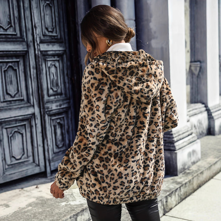 Dame fleecejakke med leopardmønster og praktisk lynlås Stilla