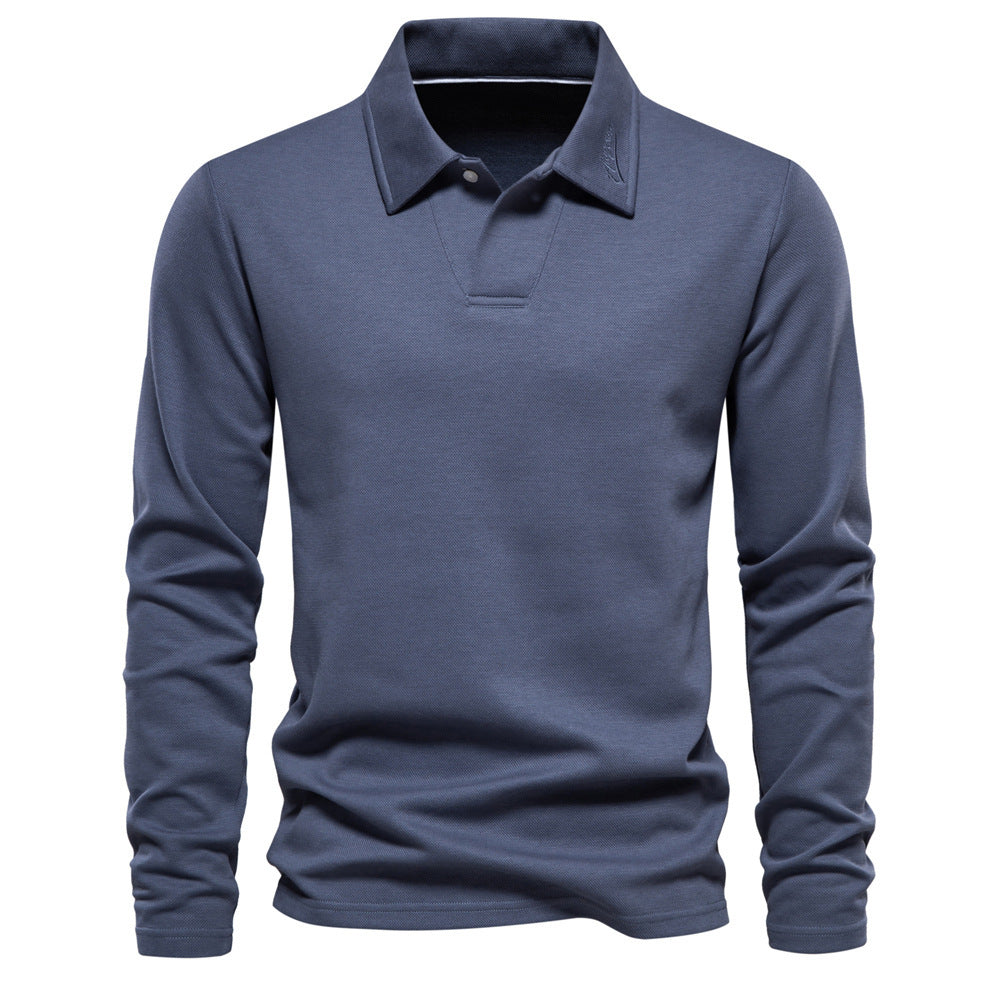 Herrer langærmet polo shirt med åben V-hals, smal pasform og tone-i-tone kravebroderi Skovae