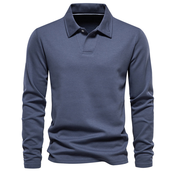 Herrer langærmet polo shirt med åben V-hals, smal pasform og tone-i-tone kravebroderi Skovae