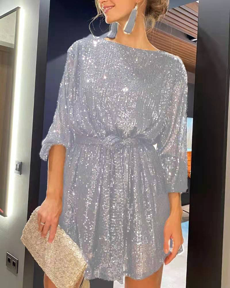 Dame Glamourøst Cocktailkjole med funklende Lurex-tråde og elastisk taljebælte Stilla