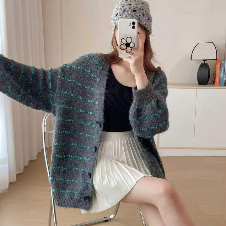 Kvinders chunky strikket cardigan med farvede striber og fashionable snit Stilla