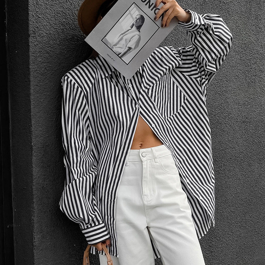 Dame Oversize Stribet Bluse i moderne stil med afrundet kant Stilla