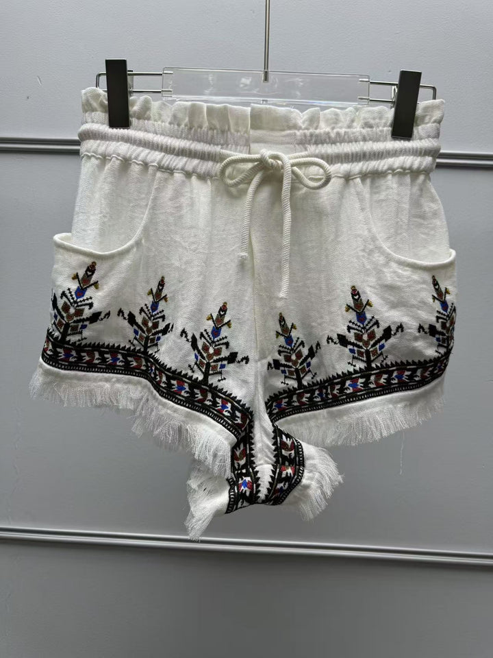 Dame ærmeløs top med farverige broderier og dekorative kvaster Stilla