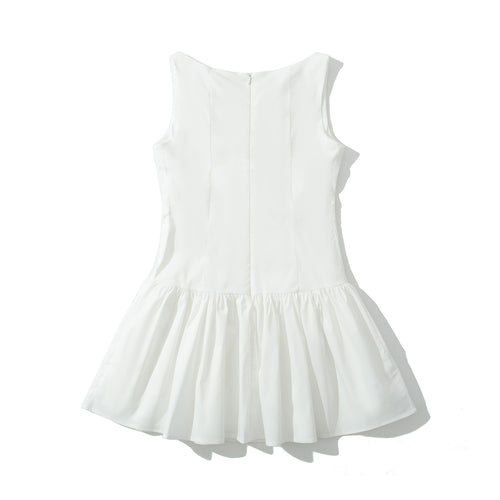 Dame legende fritidskjole med fine ruffle detaljer og blomster broderi design Stilla