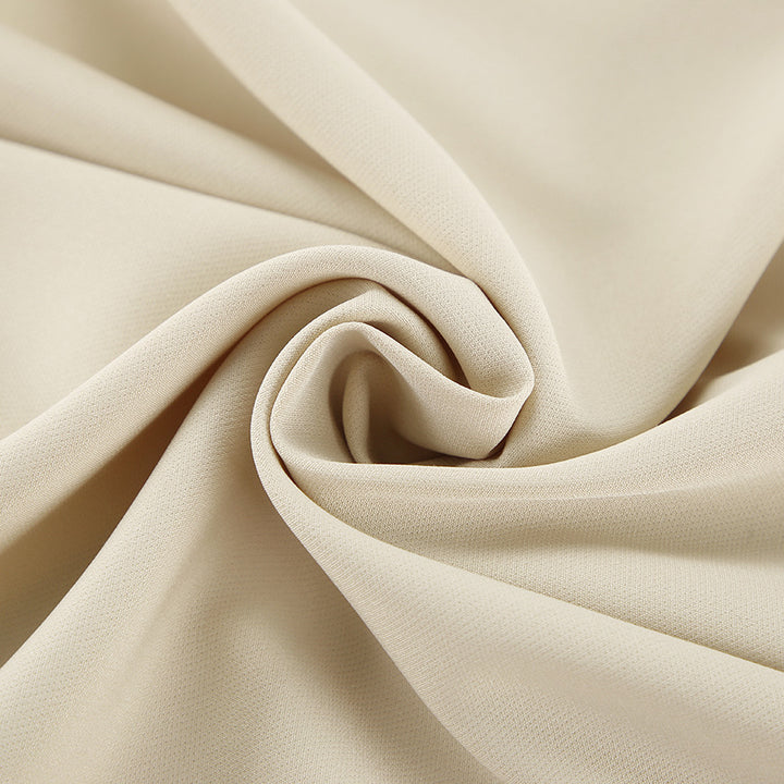 Dame Maxikjole med elegant asymmetrisk snit og raffinerede puffærmer Stilla