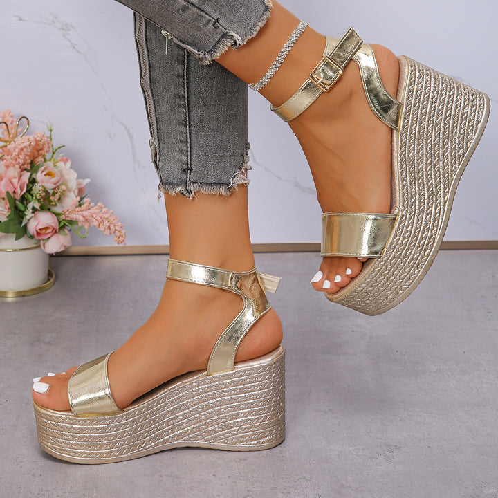 Dame nan elegante Keil-Wedgesandal med flettet såleprofil, polstret komfortfodbed og justerbar ankelrem Skovae