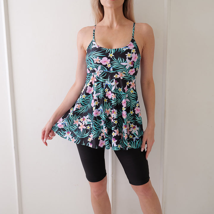 Dame Tankini med feminin A-linje og sporty cykelshorts Stilla