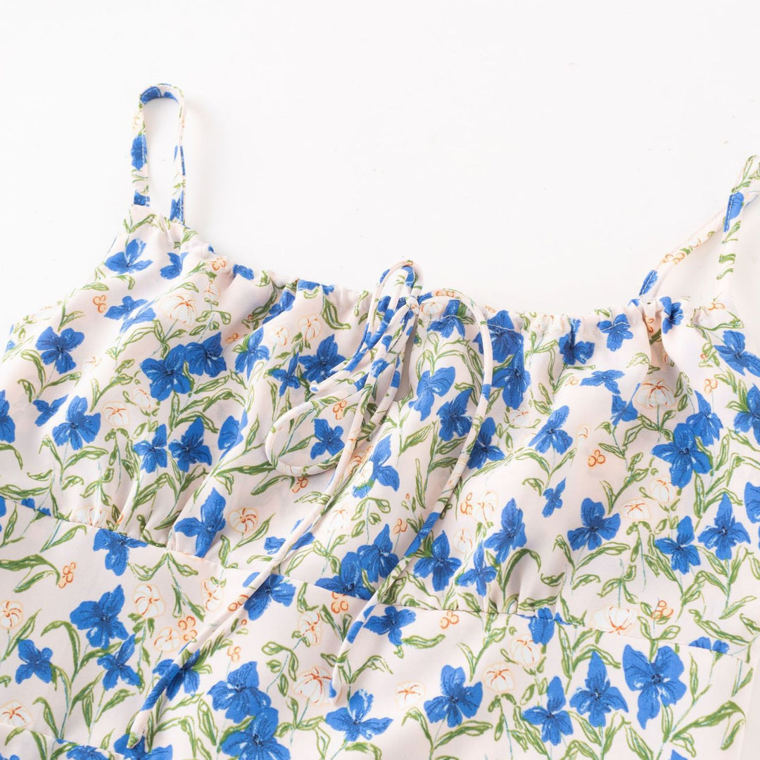 Dame sommerkjole med justerbare spaghetti-stropper og blomsterdesign Stilla