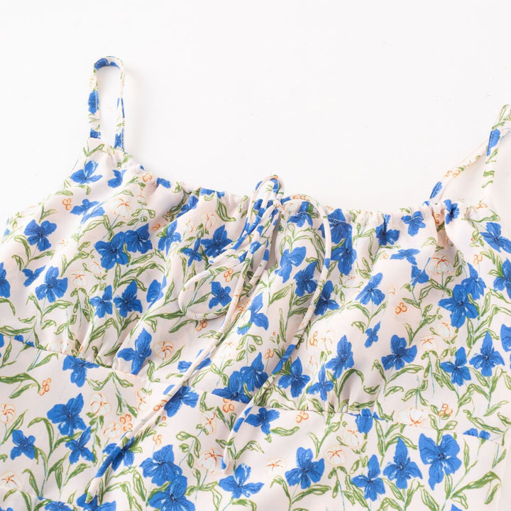 Dame sommerkjole med justerbare spaghetti-stropper og blomsterdesign Stilla