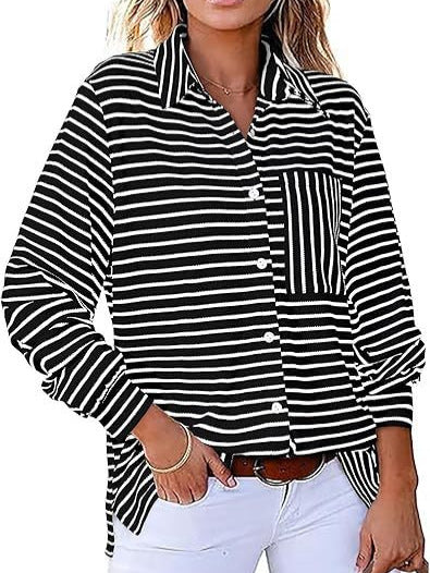 Dame stribet Overshirt med praktisk brystlomme og afslappet snit Stilla