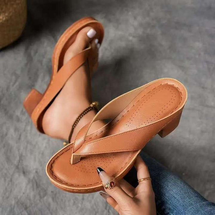 Dame Wedge-sandaler med ergonomisk sål og moderigtige remdesign Stilla