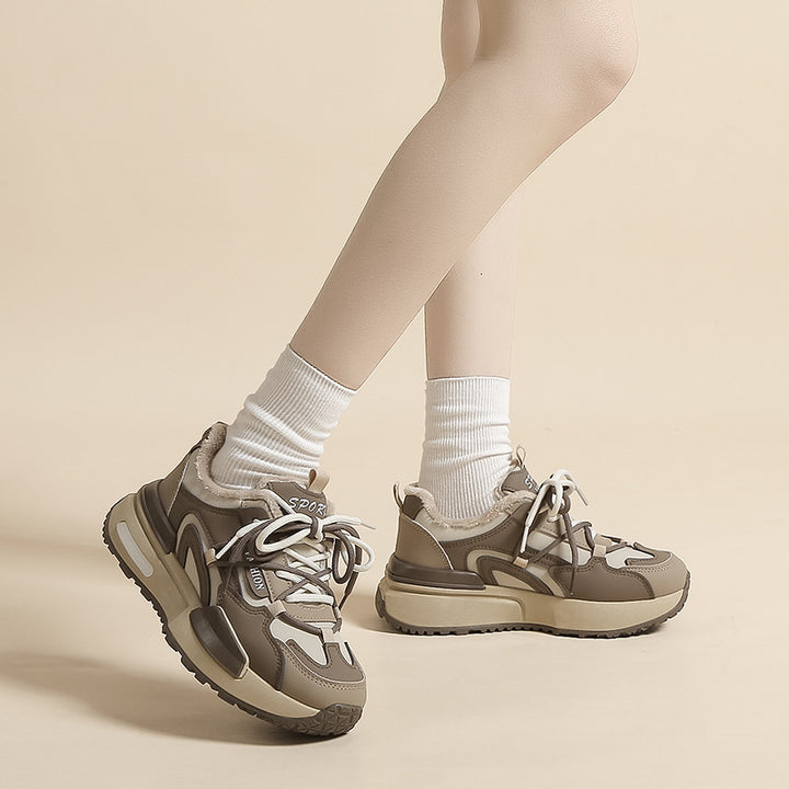 Dame Sporty Sneakers med varmt indre foder og slidstærk sål Stilla