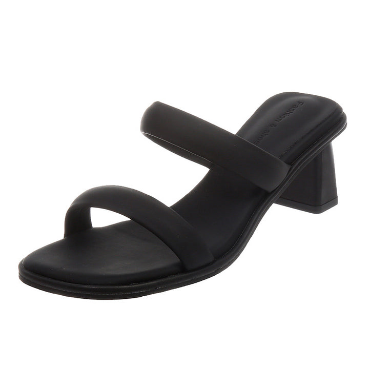 Dame slippers med elegant blokhæl og komfortabel remdesign Stilla