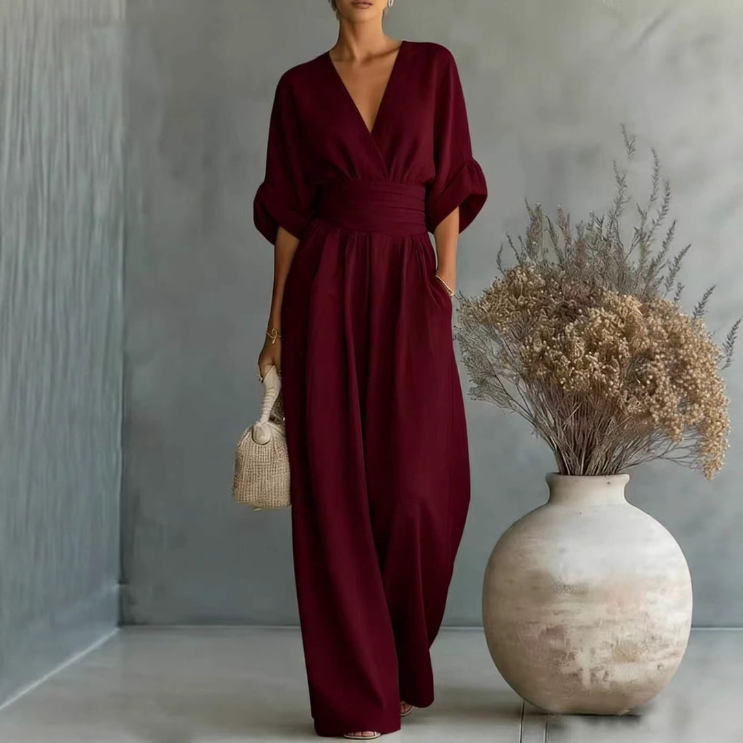 Dame jumpsuit med elegant V-udskæring og bredt ben Skovae