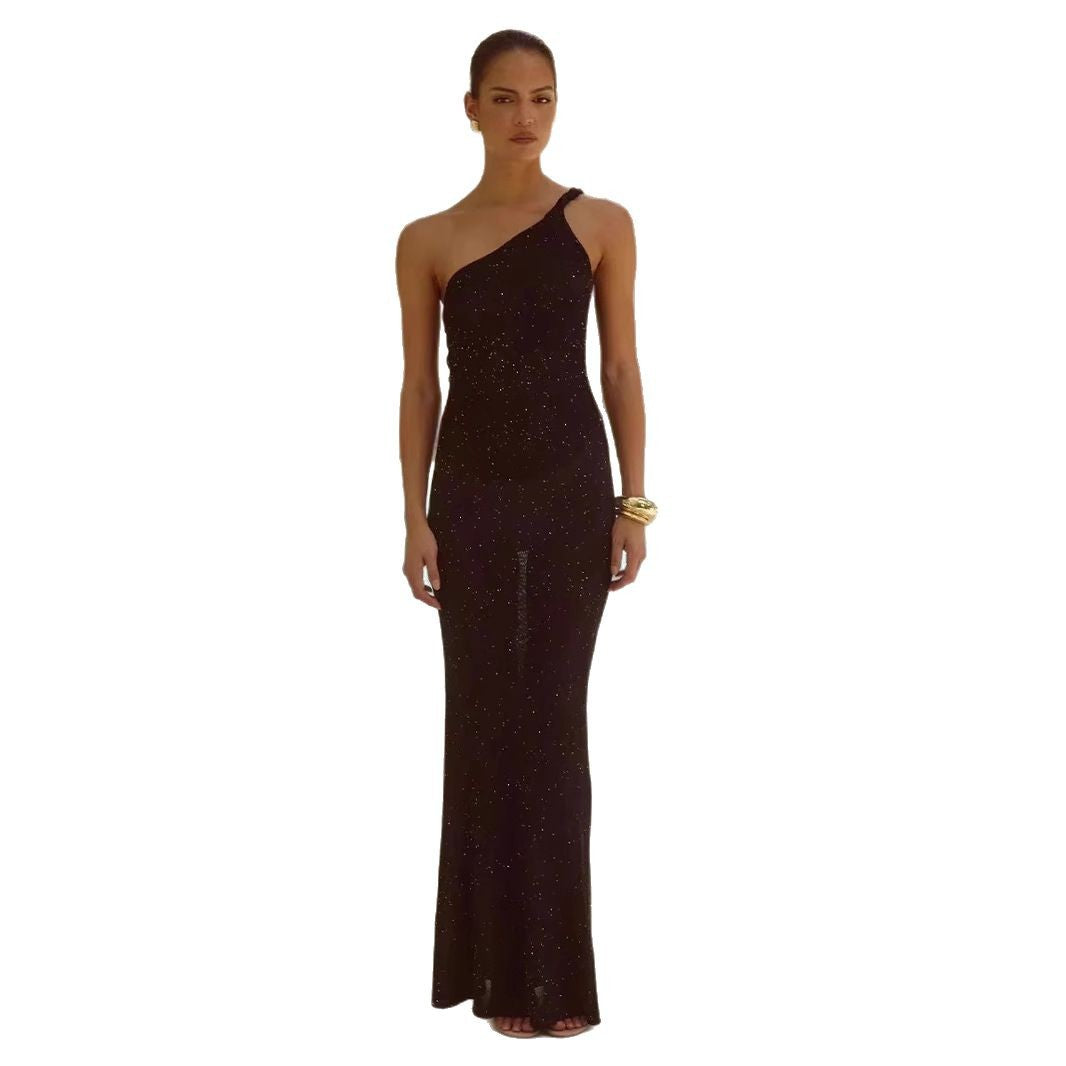 Dame elegant asymmetrisk aftenkjole med glitrende effekt Stilla