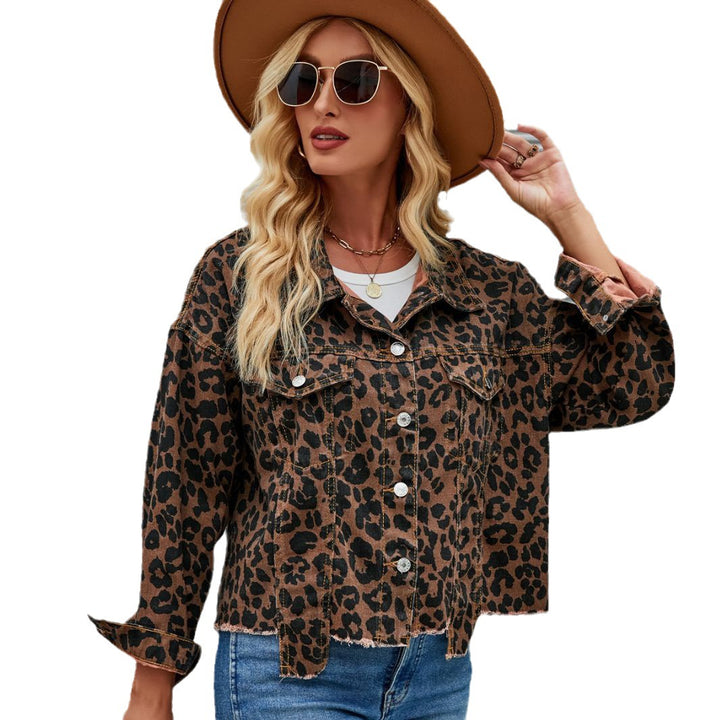 Damejeansjakke i den trendy Leo-design med oversized pasform Stilla