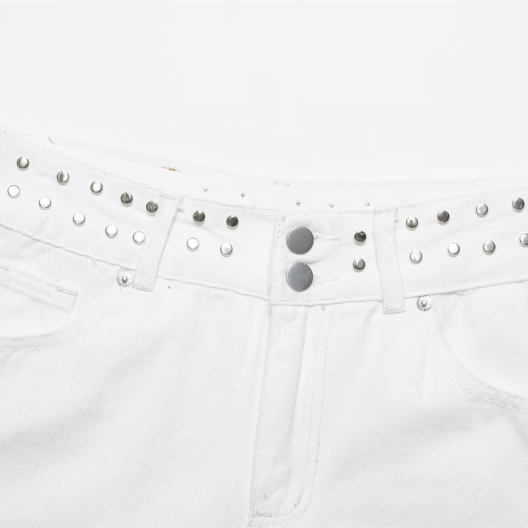 Dame mode denim-shorts med dekorativ nittebånd Skovae