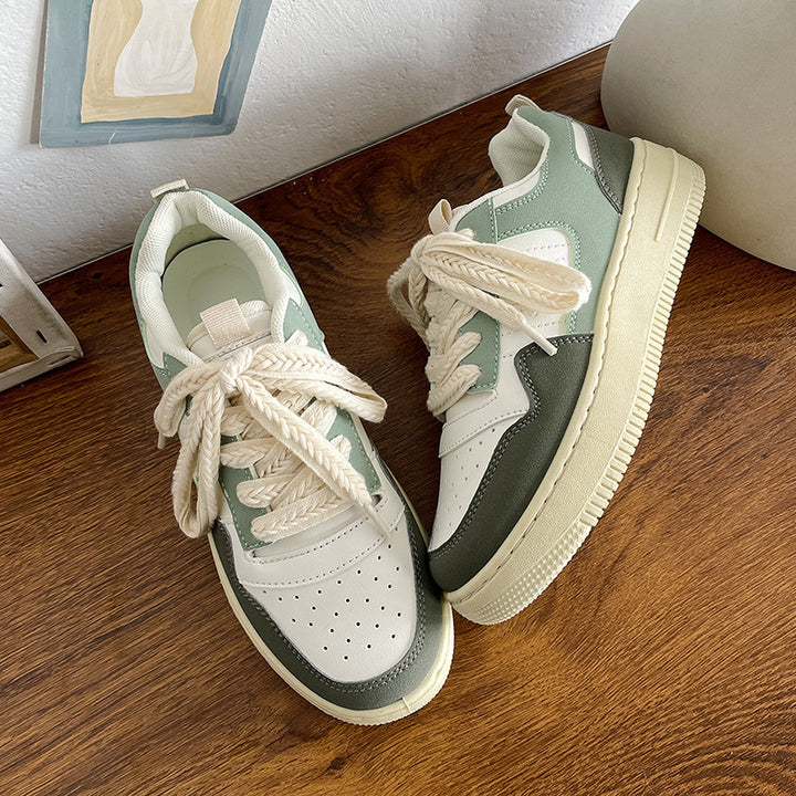 Dame Sneakers i kvalitetskunstlæder med innovativ snørestil og skridsikker sål Stilla