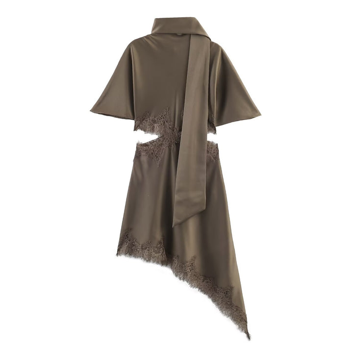 Dame omslag kjole med elegant asymmetrisk snit og delikat spidser embellishment Skovae