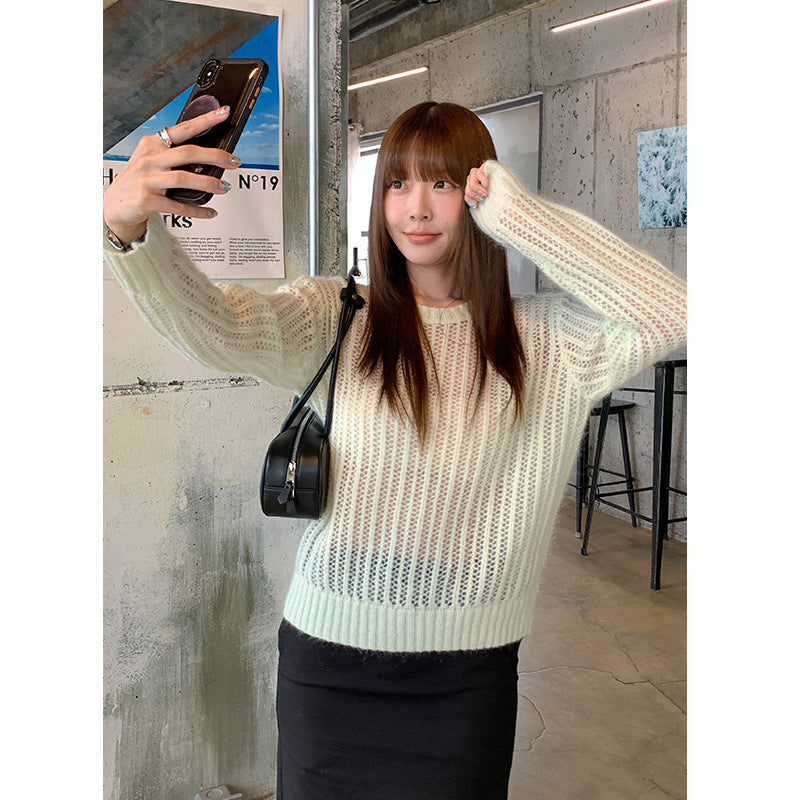 Dame let strikket sweater med fin maske struktur og rund halsudskæring Stilla