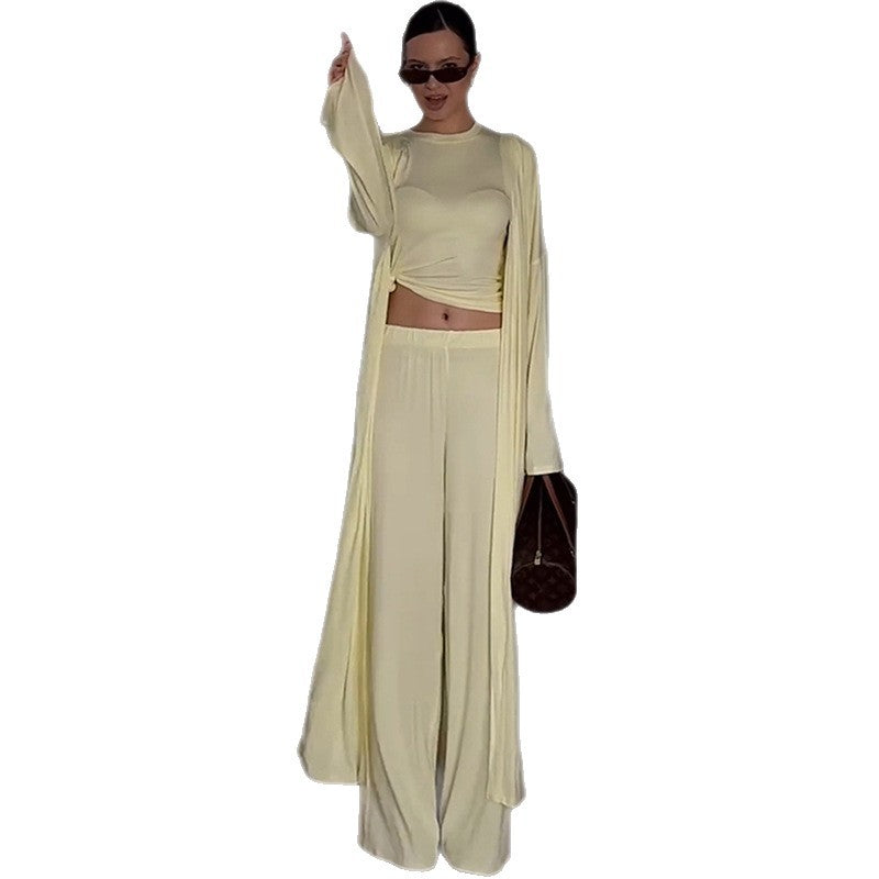 Dame Lounge-sæt i blød jersey med cropped top og bredt ben Stilla