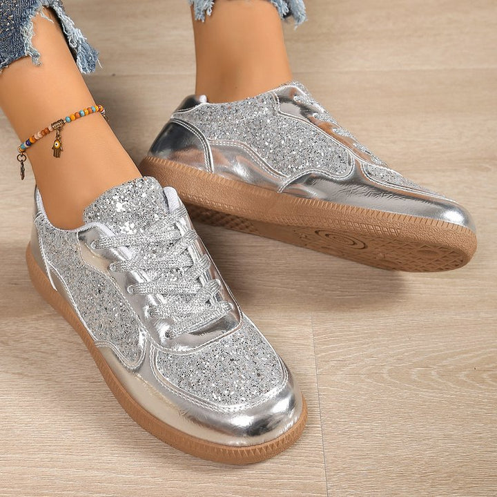 Dame Glitrende Sneakers med moderigtigt Overmateriale og behagelig Sål Stilla