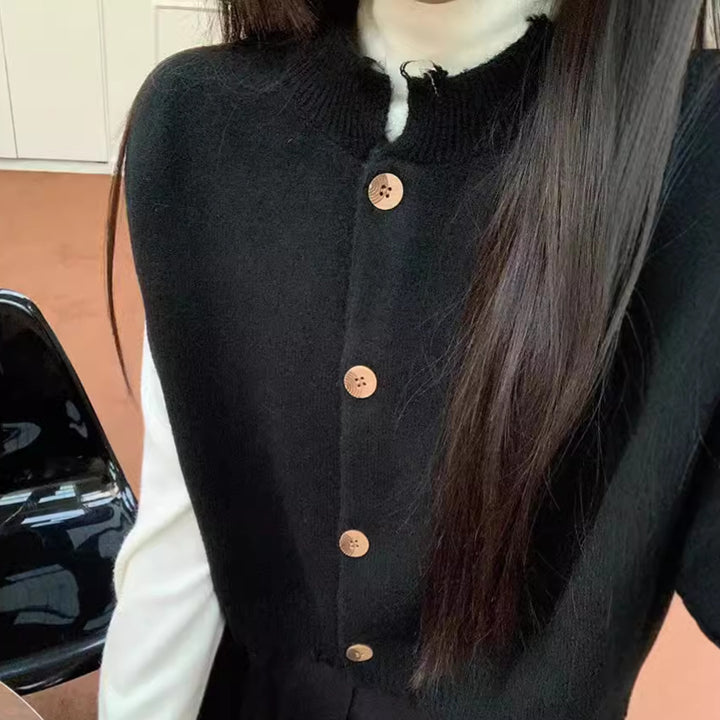 Kvinder cropped cardigan med splitkant og detaljer med træknapper Stilla