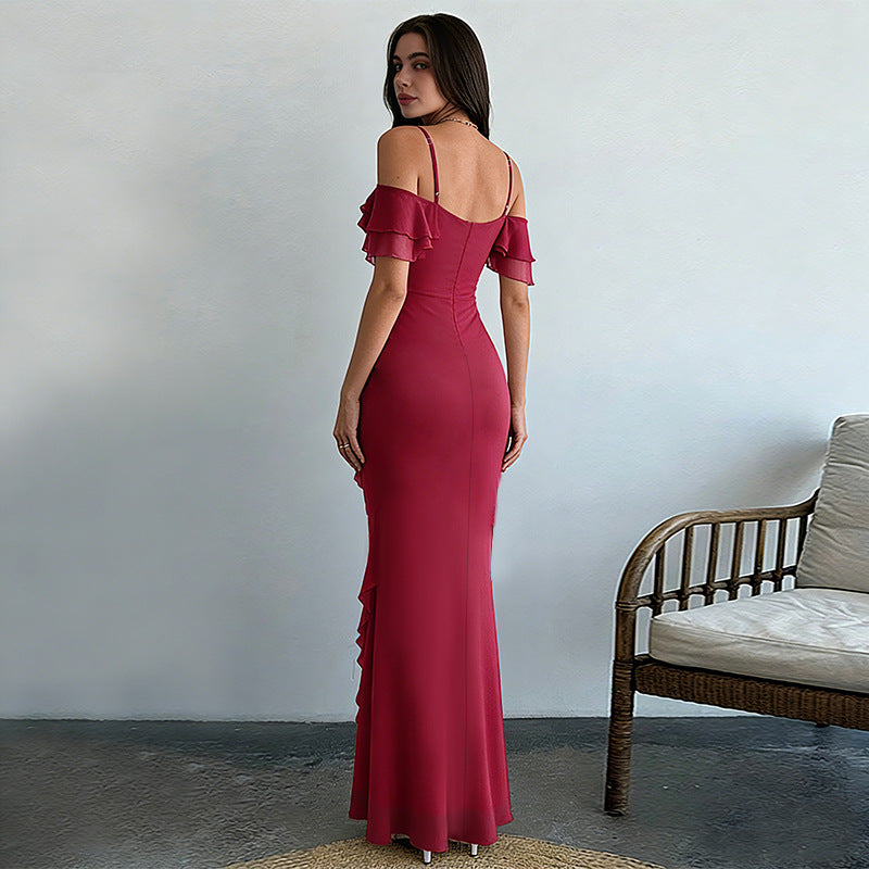 Kvinders elegante maxi kjole med asymmetrisk flæse design