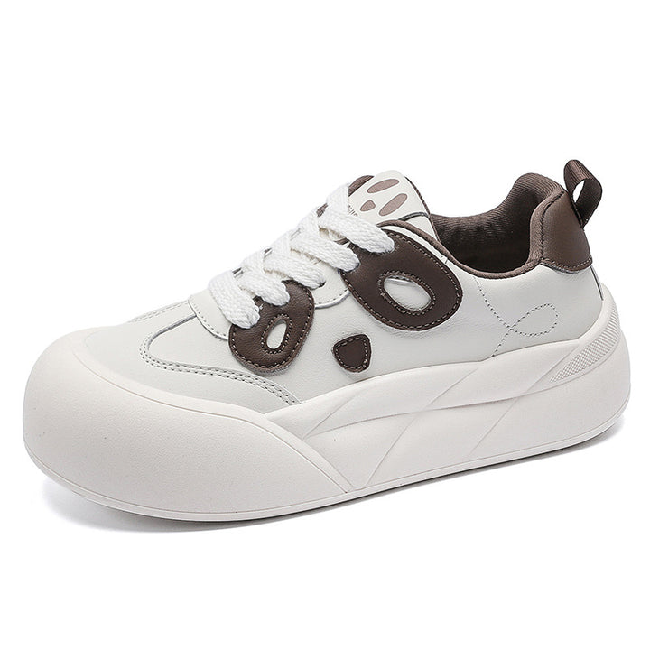 Dame Sneakers i moderne komfort-design med robust såleprofil og åndbar overfladestruktur Stilla