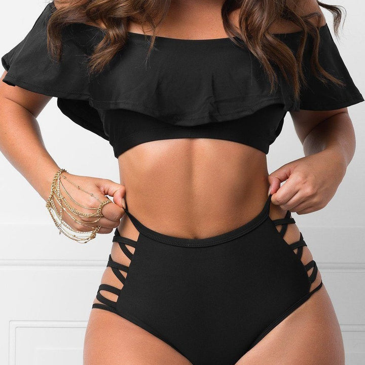 Dame bikini-sæt med voluminøs flæsedesign og elegante snøredetaljer Stilla