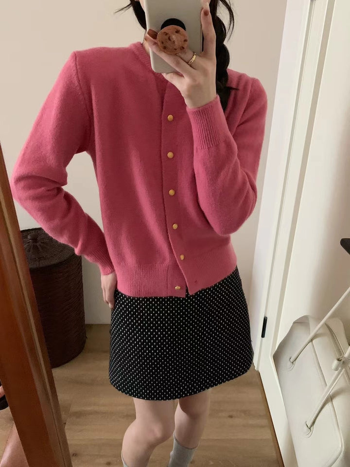 Kvinders cardigan med elegante knapdetaljer og blødt materiale Stilla