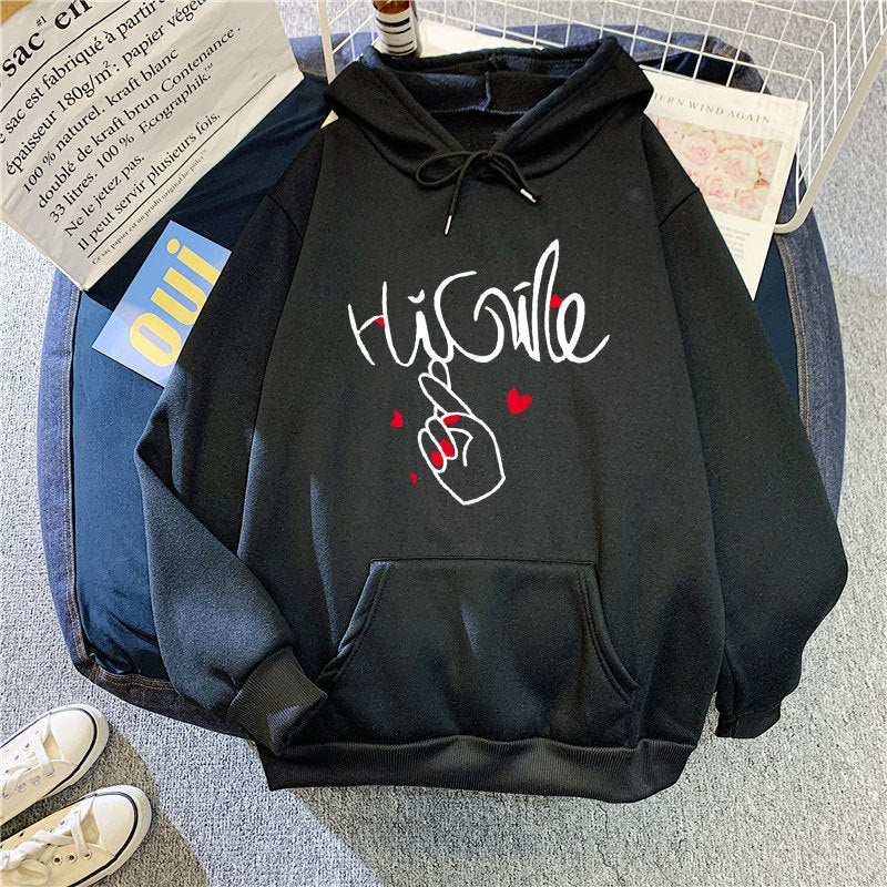 Dame hoodie med kreativt grafisk design Skovae