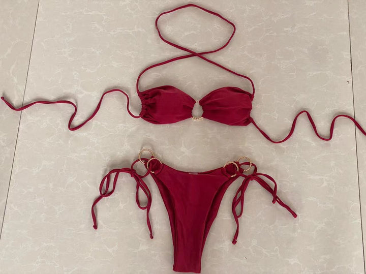 Dame bandeau-bikini med dekorative ringe Skovae