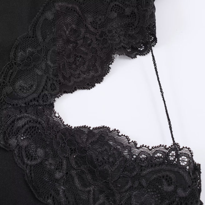 Dame asymmetrisk spidsetop med elegante flæsedetaljer Skovae