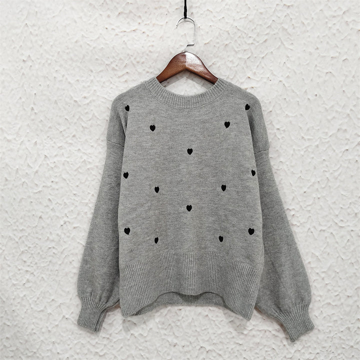 Kvinders sweater med legesyg hjerte mønster og afslappet pasform Stilla