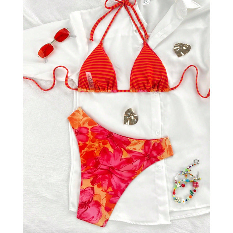 Dame trekant-bikini med legende blomsterdesign og justerbare stropper Skovae