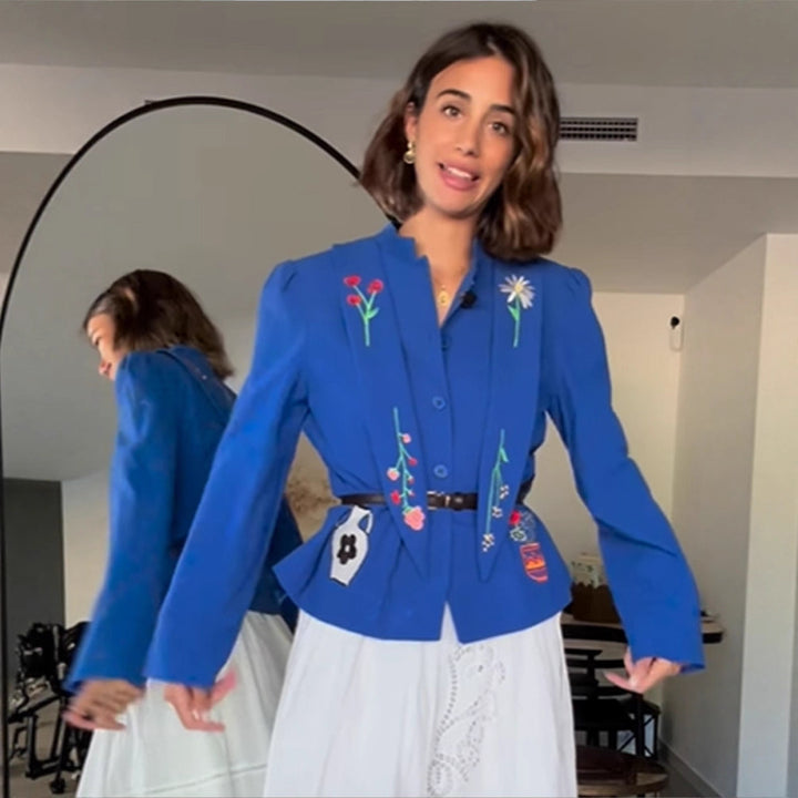 Dame Blazer med blomsterbroderi og tætsiddende snit Stilla