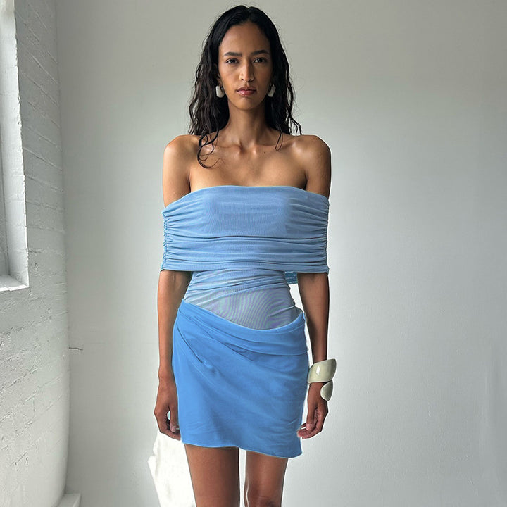 Dame Off-Shoulder Minikjole med spændende draperinger og elegant snit Stilla