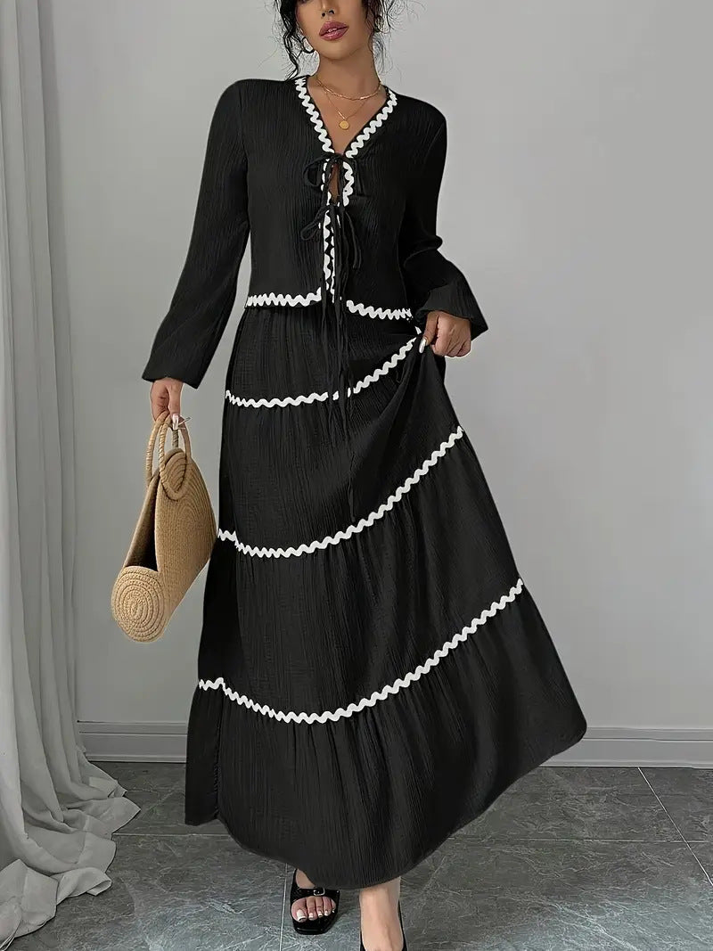 Dame maxikjole med ruffles detaljer og V-udskæring Stilla