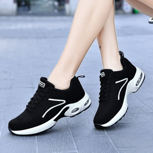 Dame Luftpolstret Sneakers med åndbart mesh-struktur og fleksibel sål Stilla