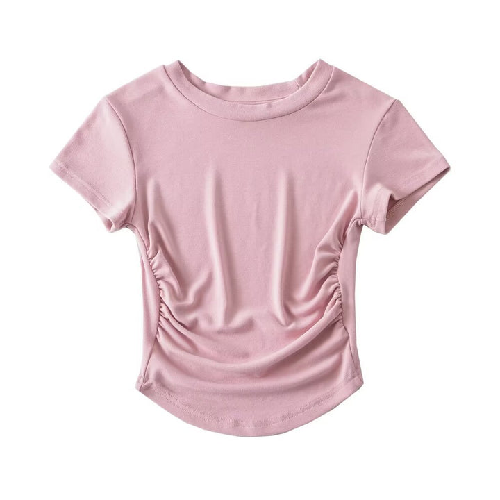 Dame Sporty T-shirt med moderigtig flæse design og figursyet snit Stilla