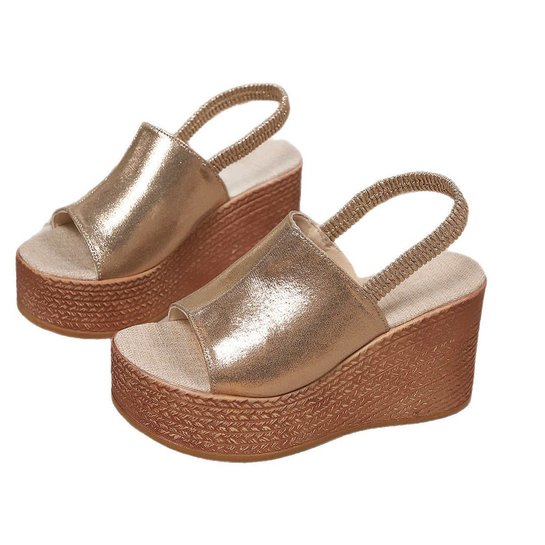 Dame Wedge-sandaler med elegant metallic-overflade og komfortabelt fodseng Stilla