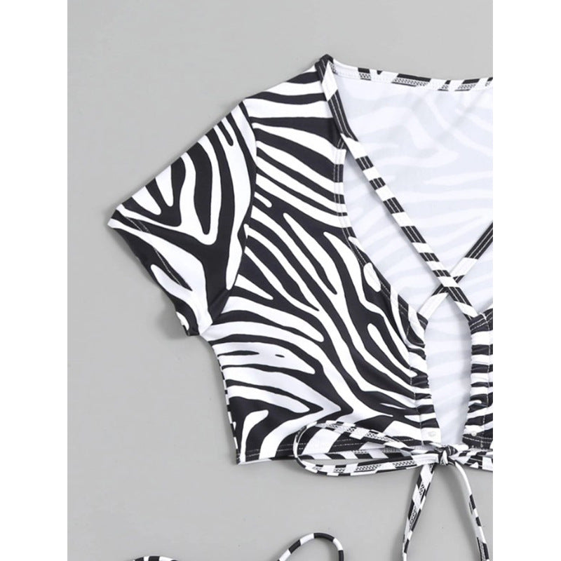 Dame bikini sæt med stilfulde snøre detaljer og spændende zebra mønster Skovae